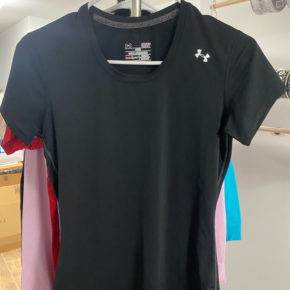 Under armor women’s t-shirt